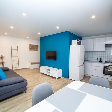 Tf Apartment Двокімнатні Апартаменти В Центрі Міста Poltava Exterior foto