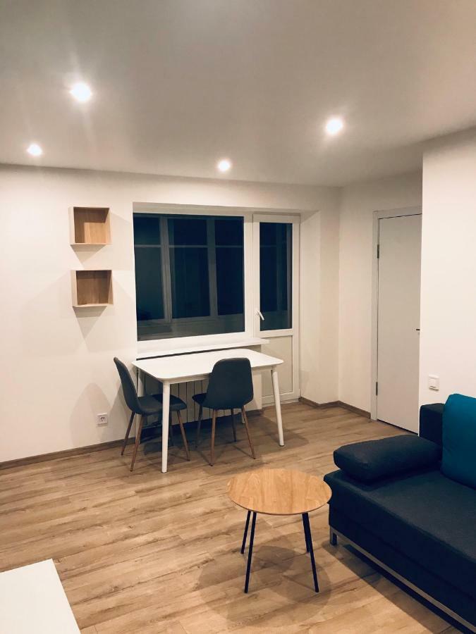 Tf Apartment Двокімнатні Апартаменти В Центрі Міста Poltava Exterior foto